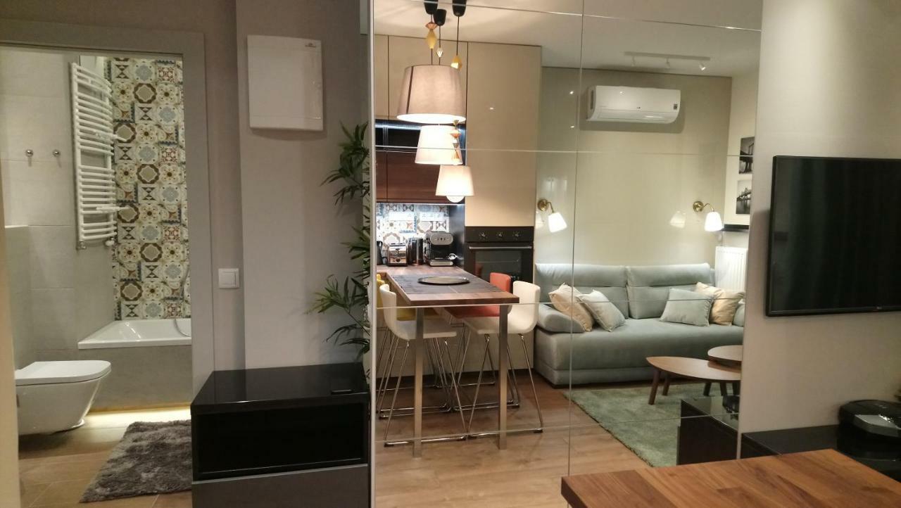 Siedmiogrodzka - Most Handy Location, Aircon & Garage Free Varşova Dış mekan fotoğraf